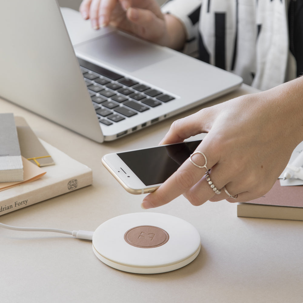 Kreafunk Wicharge 2 Wireless Qi Charger 15W - White V398-KFKE21