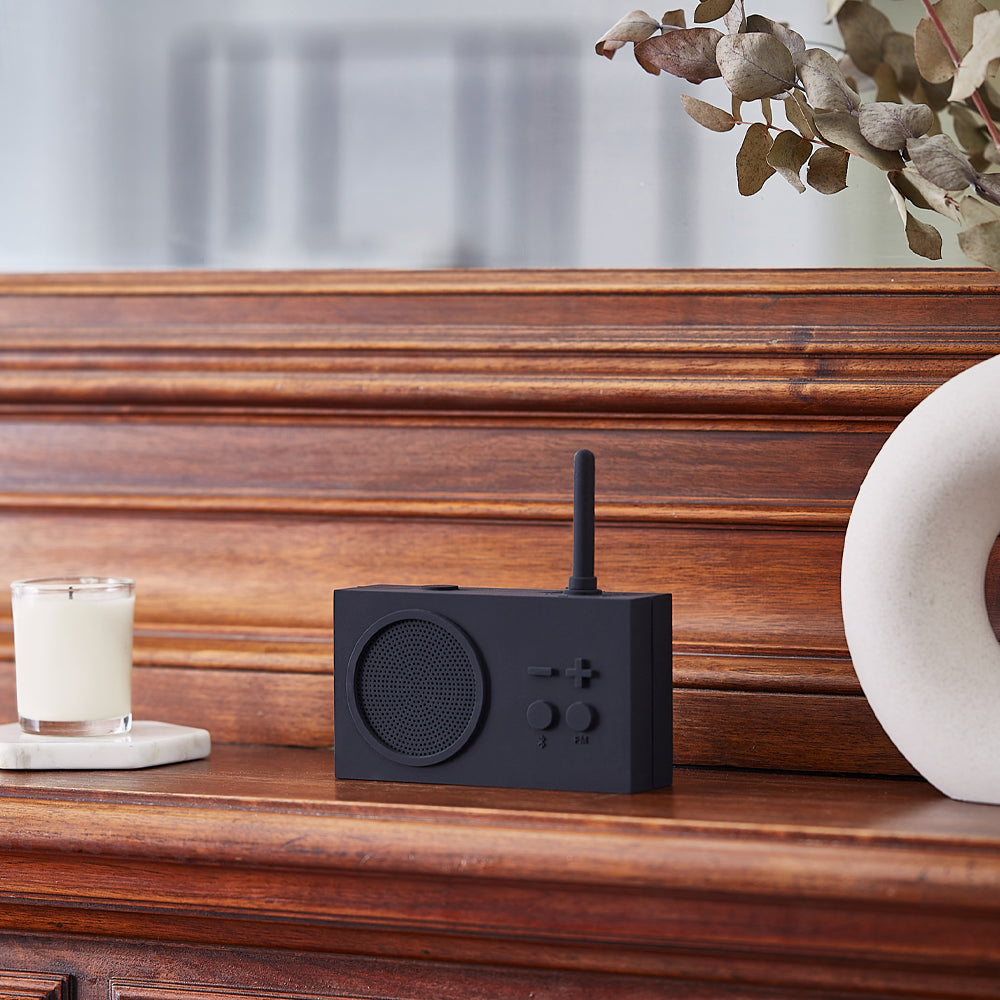 Lexon Thykho 3 Fm Radio & Bluetooth Speaker - Black V398-LD-LA119N1