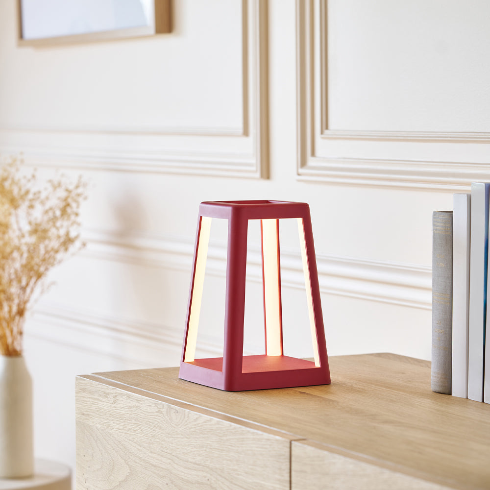 Lexon Lantern Portable Lamp With Built-In Wireless Charger - Red V398-LD-LH94DR