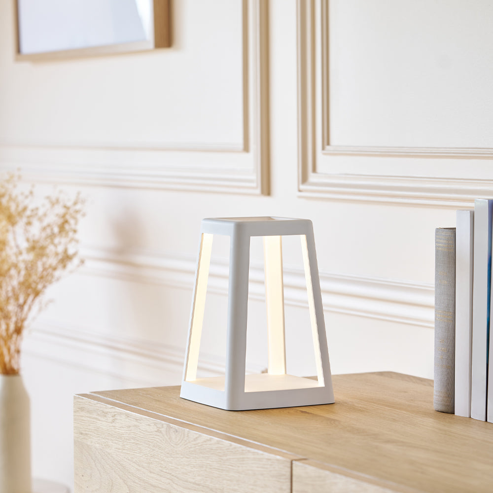 Lexon Lantern Portable Lamp With Built-In Wireless Charger - White V398-LD-LH94W