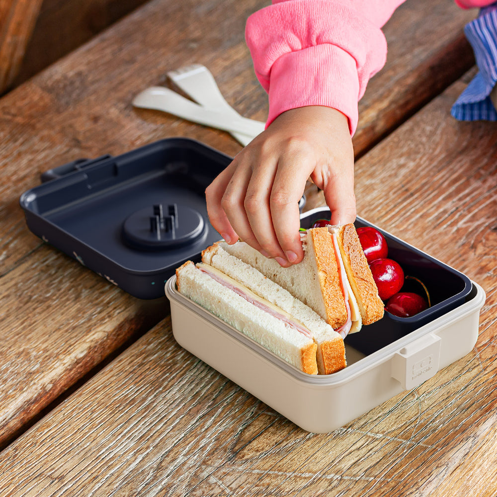 Monbento Mb Sandwich Lunch Box Snacky - Wolf V398-MO-81014125