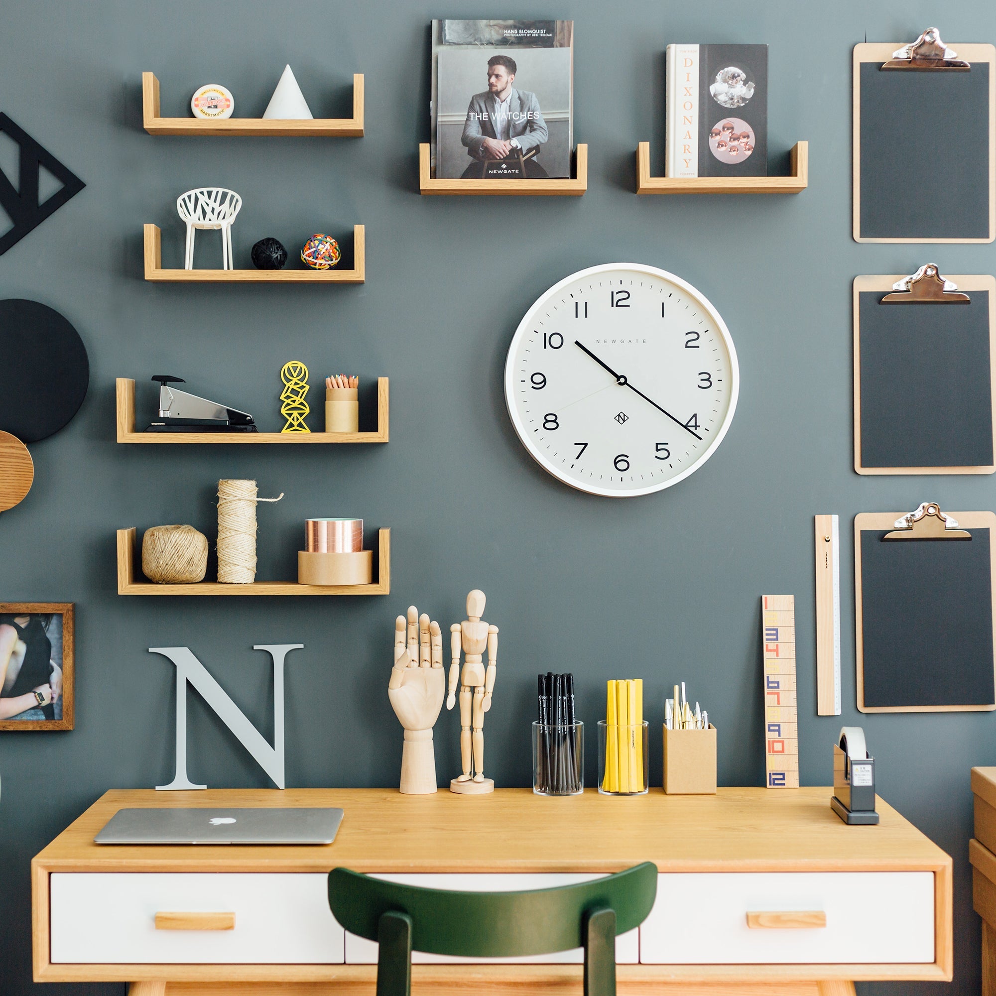 Newgate Number Three Echo Clock Silicone White V398-NGNUMTHR129PW