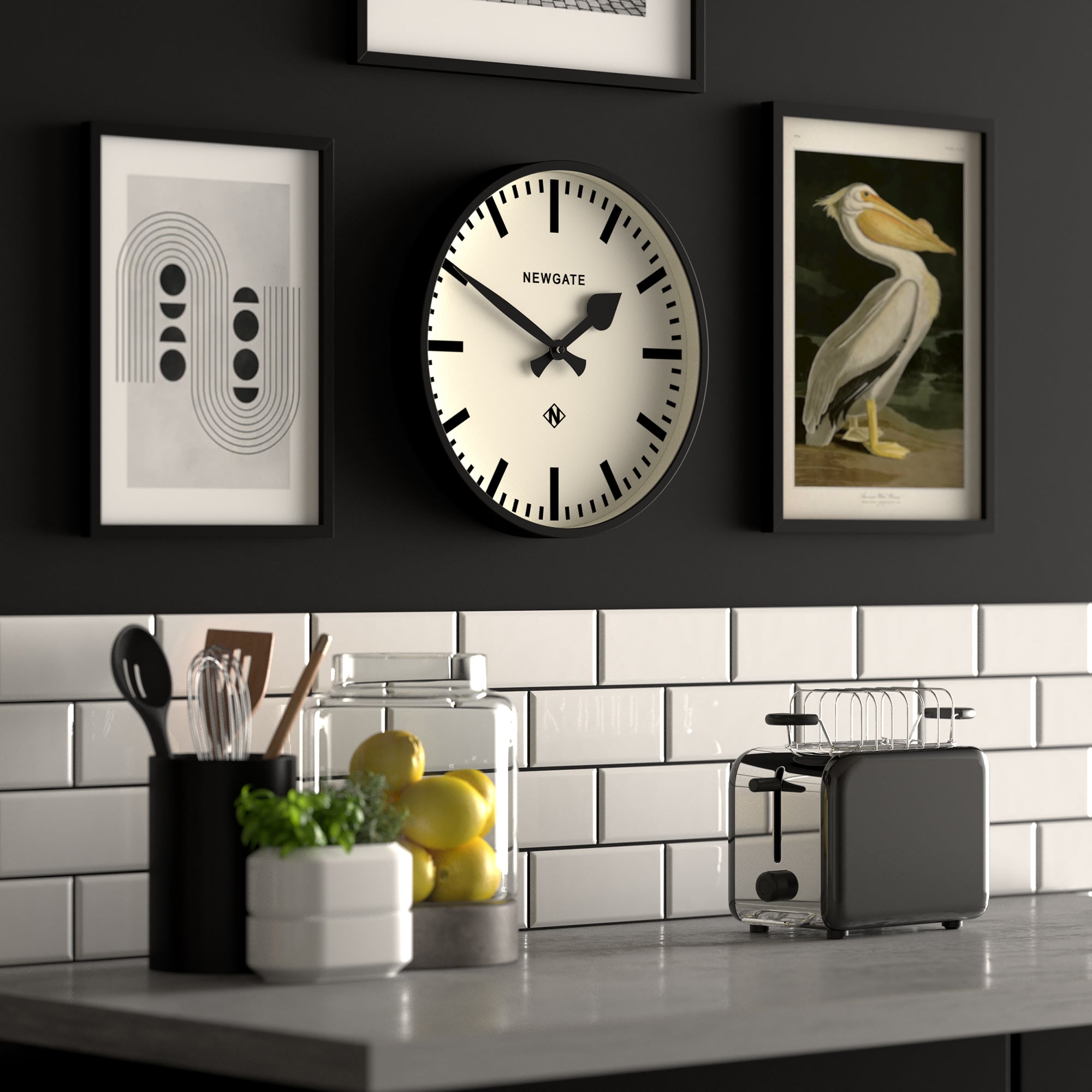 Newgate Railway Clock Black V398-NGNUMTHR390K