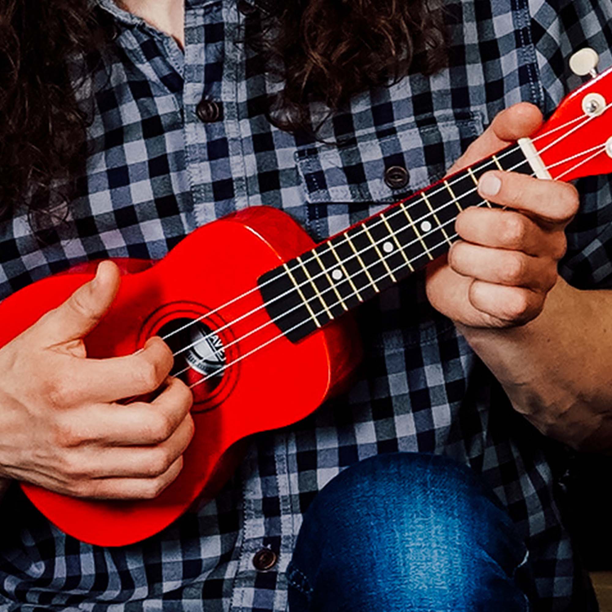 3rd Avenue Soprano Ukulele - Red V398-NM-STX40RD