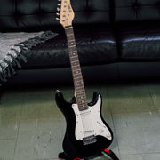3rd Avenue 3/4 Size Electric Guitar Pack - Black V398-NM-XF203CBKPK