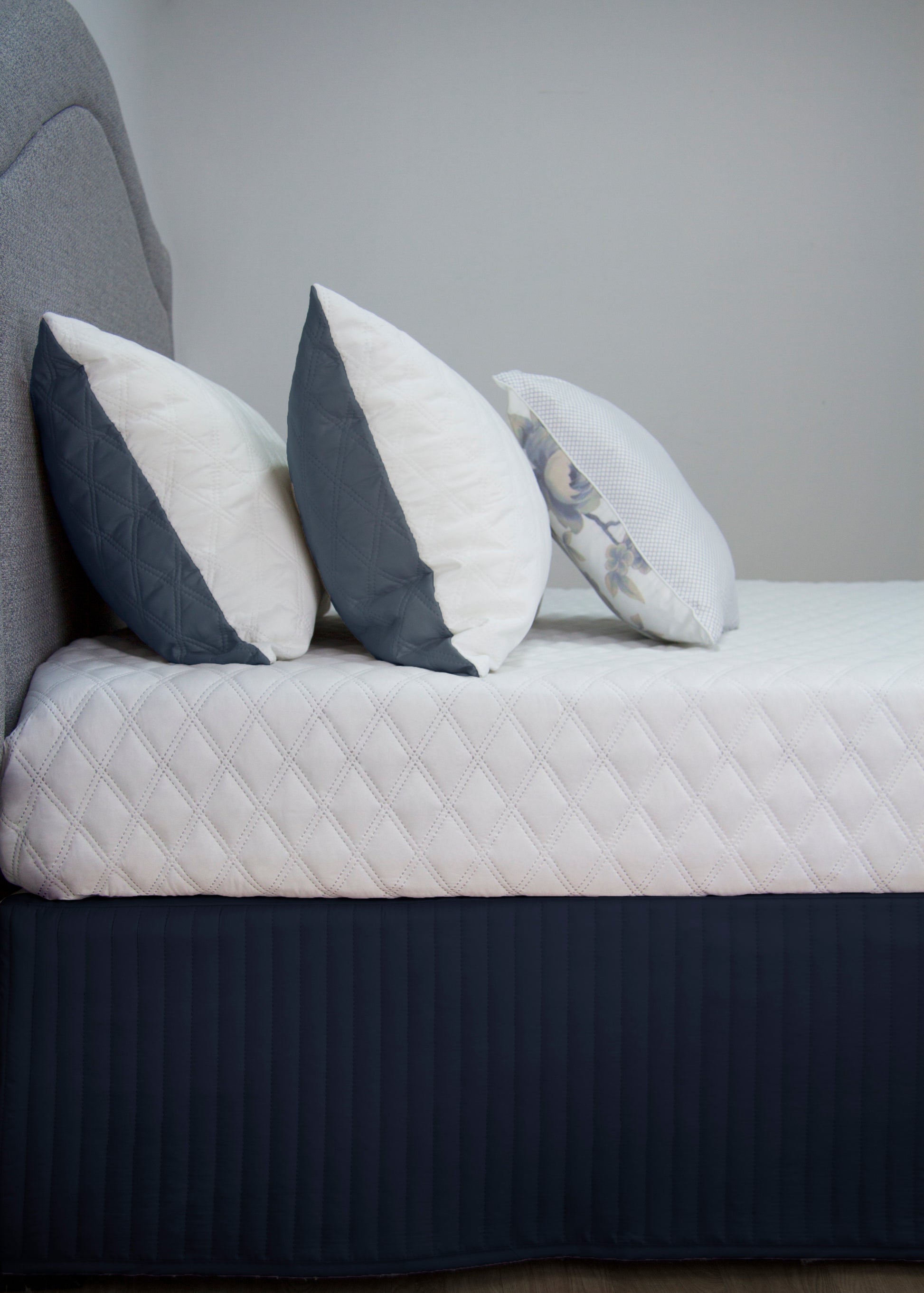 Quilted VALANCE - SINGLE V441-QV2587NAVSB