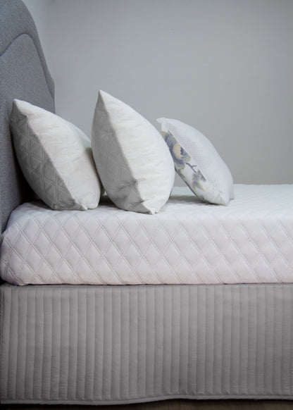 Quilted VALANCE - KING SINGLE V441-QV2587SILKS