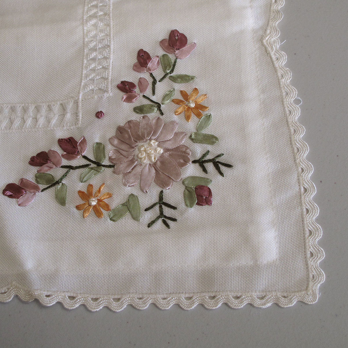 Victoriana Cream Applique Embroidered Cushion Cover 45 x 45 cm V442-ABR-CUSHIONC-VICTORIANA-CREAM-SQ