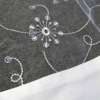 White Sequined Organza Glitter Table Cloth Topper 90 x 90 cm V442-ABR-TABLEC-RANDOMTOPPER-WHITE-SQ