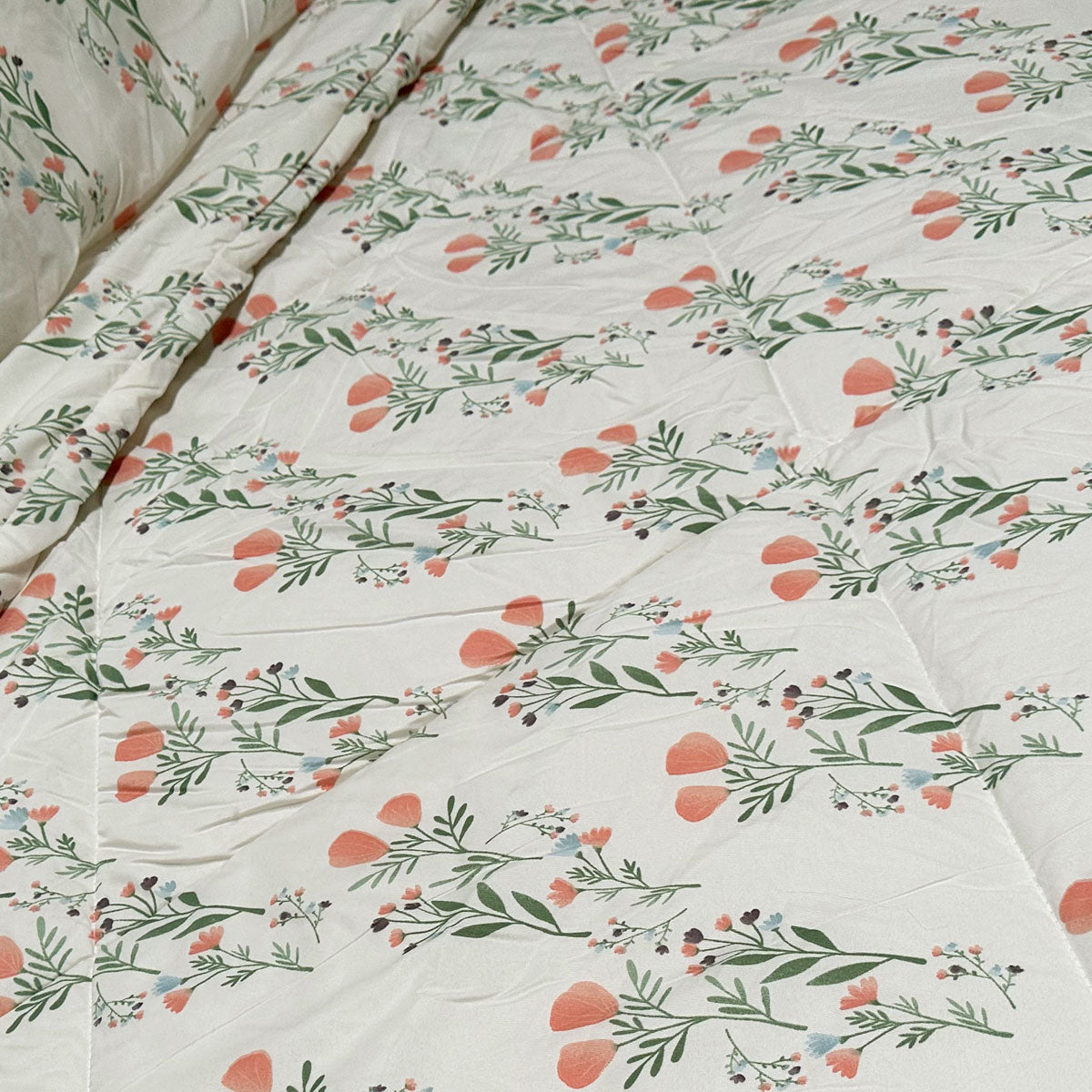 Hotel Living 3 Pce Light Weight Comforter Set Queen/King Corbett Floral Coral V442-ATX-COMFORTER-CORBETTC1-CORAL-QS