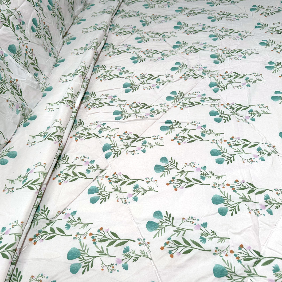 Hotel Living 3 Pce Light Weight Comforter Set Queen/King Corbett Floral Teal V442-ATX-COMFORTER-CORBETTC2-TEAL-QS