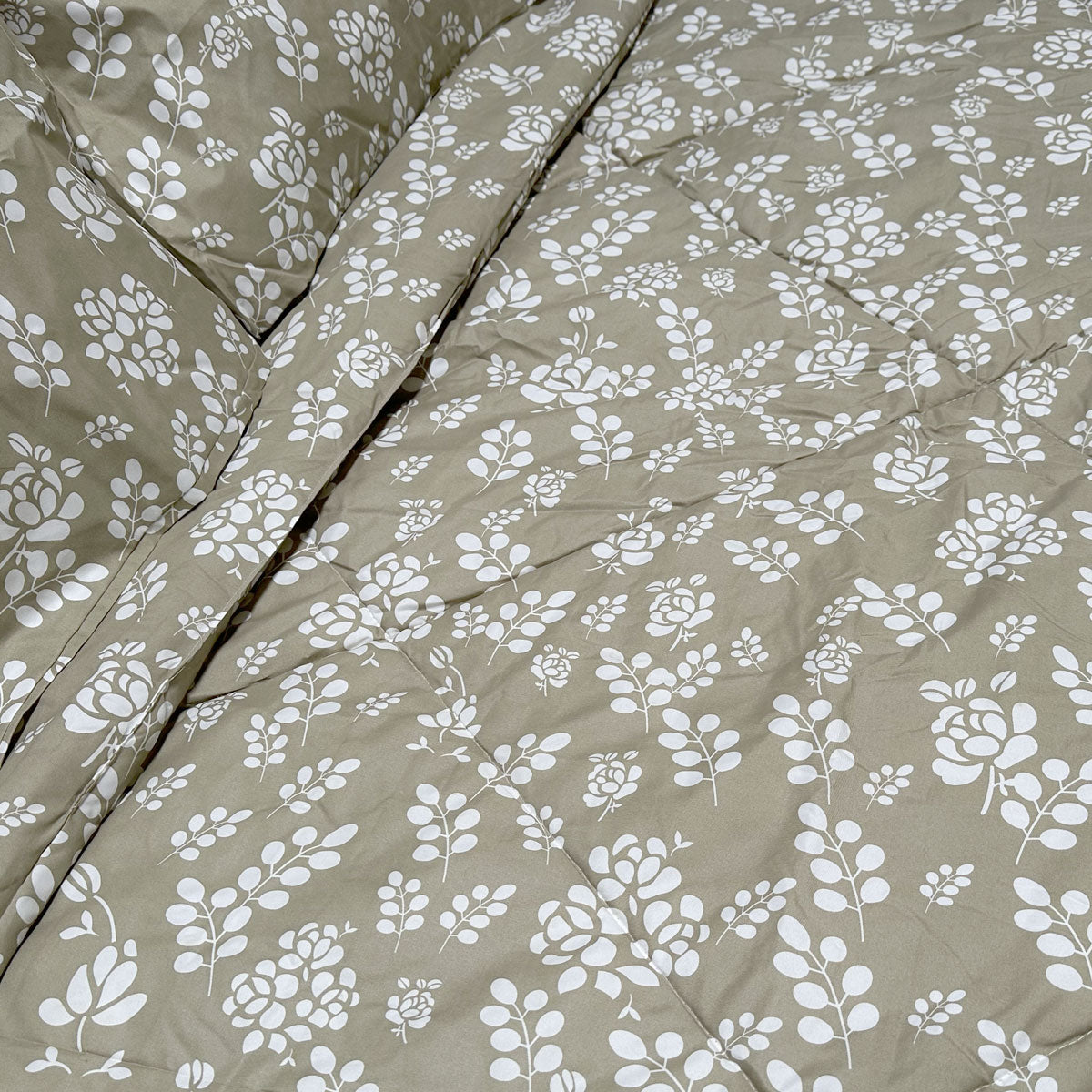 Hotel Living 3 Pce Light Weight Comforter Set Queen/King Corbett Floral Outlines V442-ATX-COMFORTER-CORBETTC6-KHAKI-QS