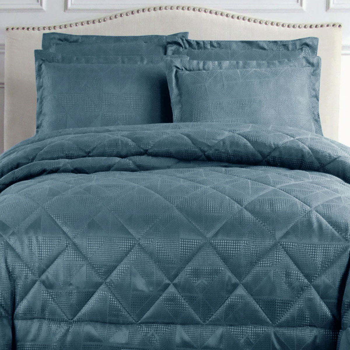 Hotel Living Eli Jacquard Comforter Set Queen Blue V442-ATX-COMFORTER-ELIJACQUARD-BLUE-QS