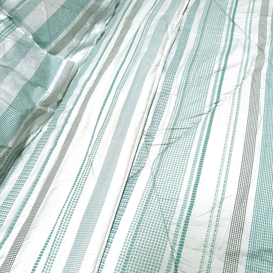 Hotel Living 3 Pce Light Weight Comforter Set Queen/King Oscar Mosaic V442-ATX-COMFORTER-OSCARO1-TEAL-QS