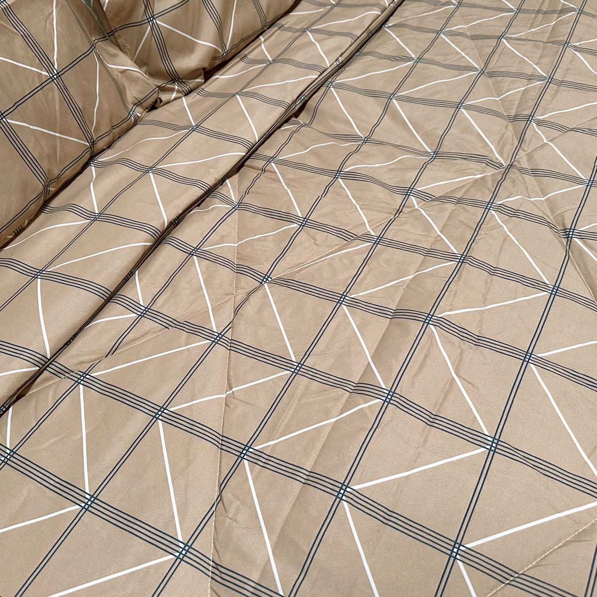 Hotel Living 3 Pce Light Weight Comforter Set Queen/King Oscar Chevron Checkers V442-ATX-COMFORTER-OSCARO4-MOCHA-QS