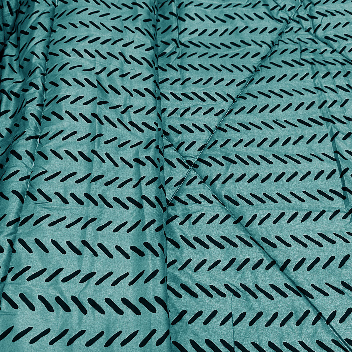 Hotel Living 3 Pce Light Weight Comforter Set Queen/King Oscar Herringbone V442-ATX-COMFORTER-OSCARO6-TEAL-QS