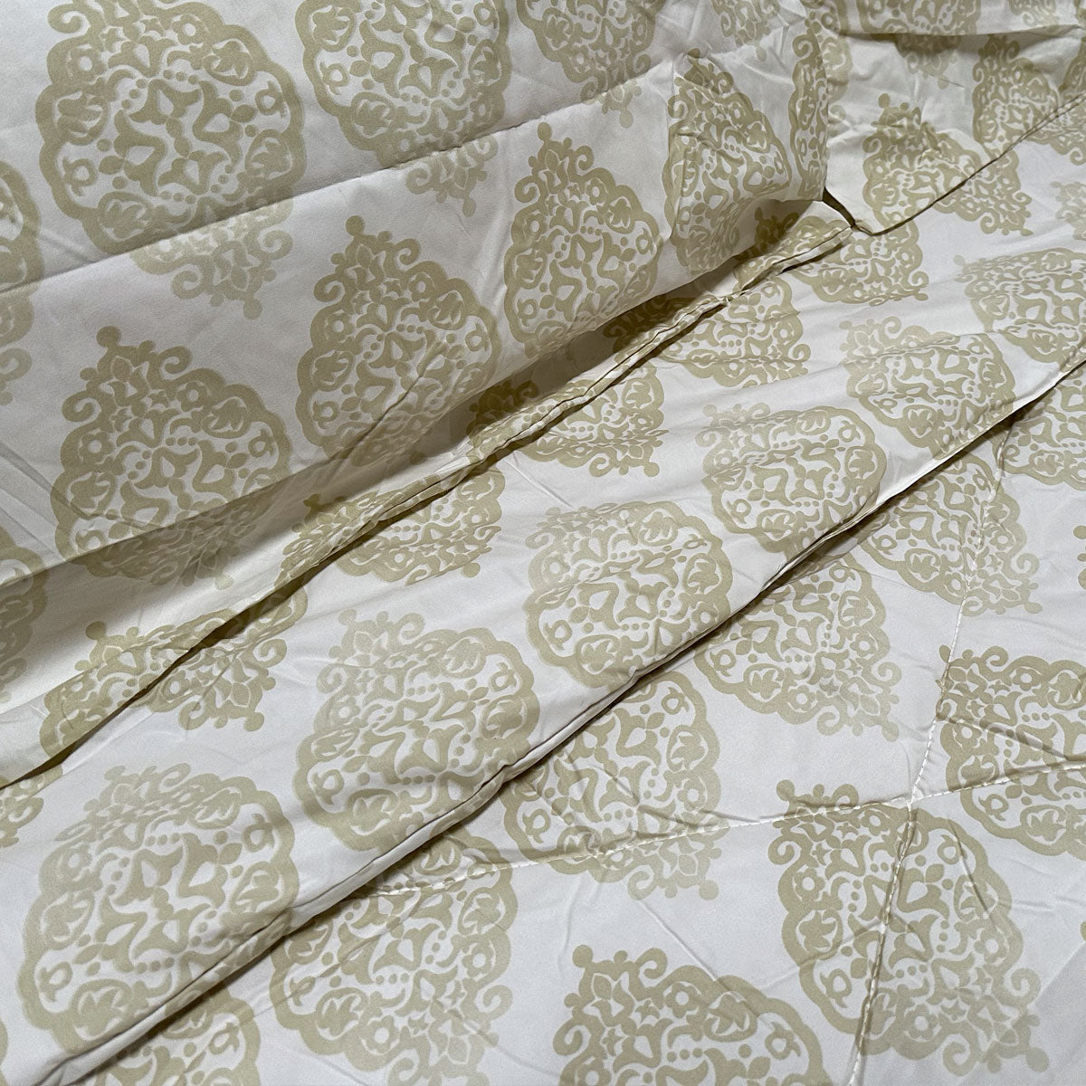 Hotel Living 3 Pce Light Weight Comforter Set Queen/King Ultimo Light Gold V442-ATX-COMFORTER-ULTIMOU2-LIGHTGOLD-QS