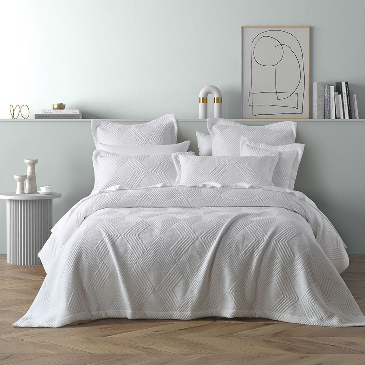 Bianca Cassiano White Polyester Jacquard Coverlet Set Super King V442-BCA-COVERLETS-CASSIANO-WHITE-SK