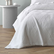 Bianca Cassiano White Polyester Jacquard Coverlet Set Super King V442-BCA-COVERLETS-CASSIANO-WHITE-SK