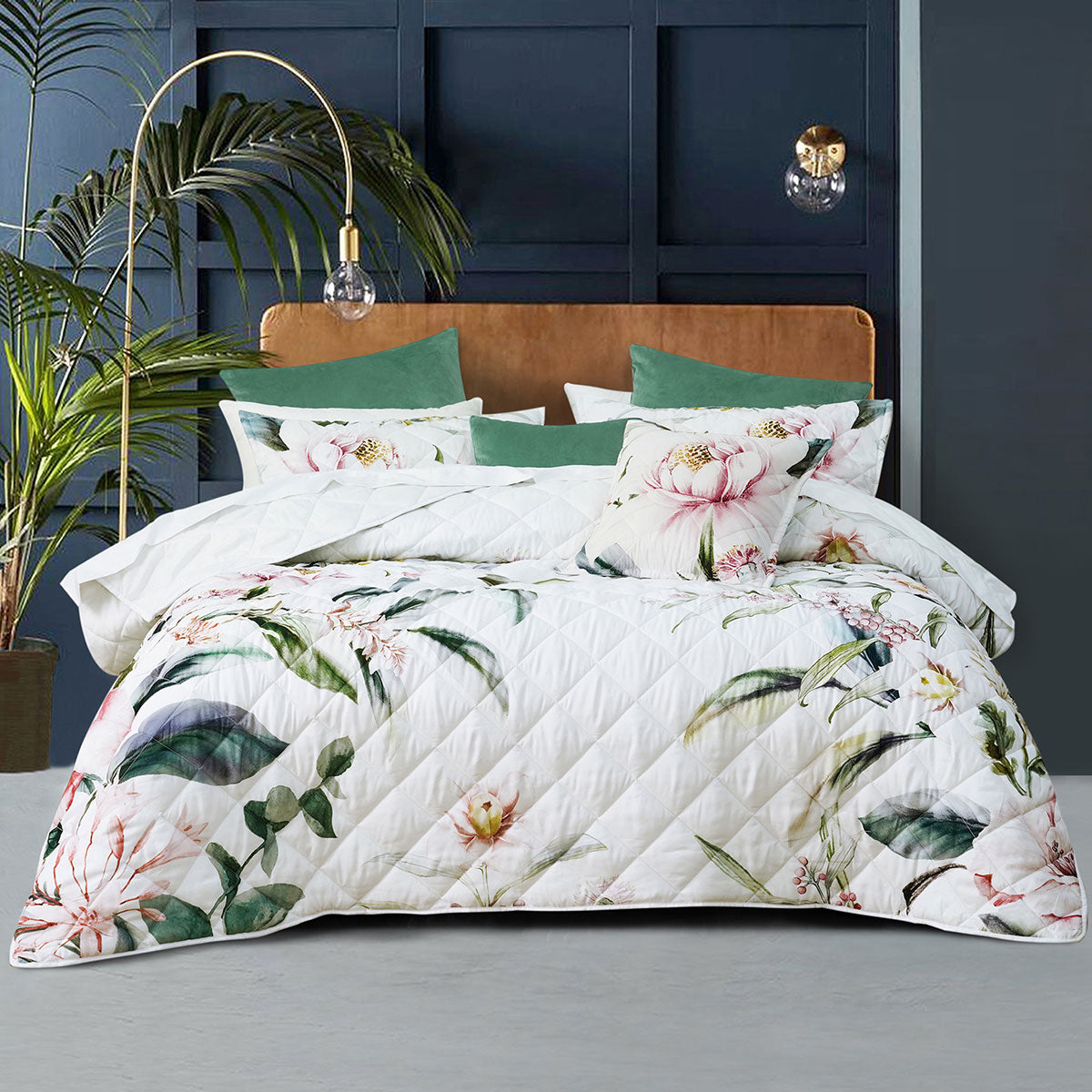 Bianca Indi White Polyester Coverlet Set Queen/King V442-BCA-COVERLETS-INDI-WHITE-KI