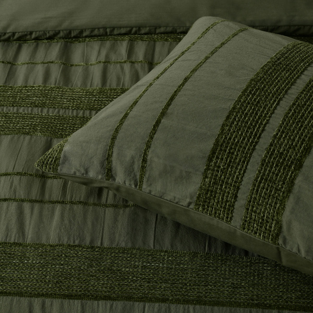 Bianca Avery Forest Chenille Striped Quilt Cover Set King V442-BCA-QUILTCS-AVERY-FOREST-KI