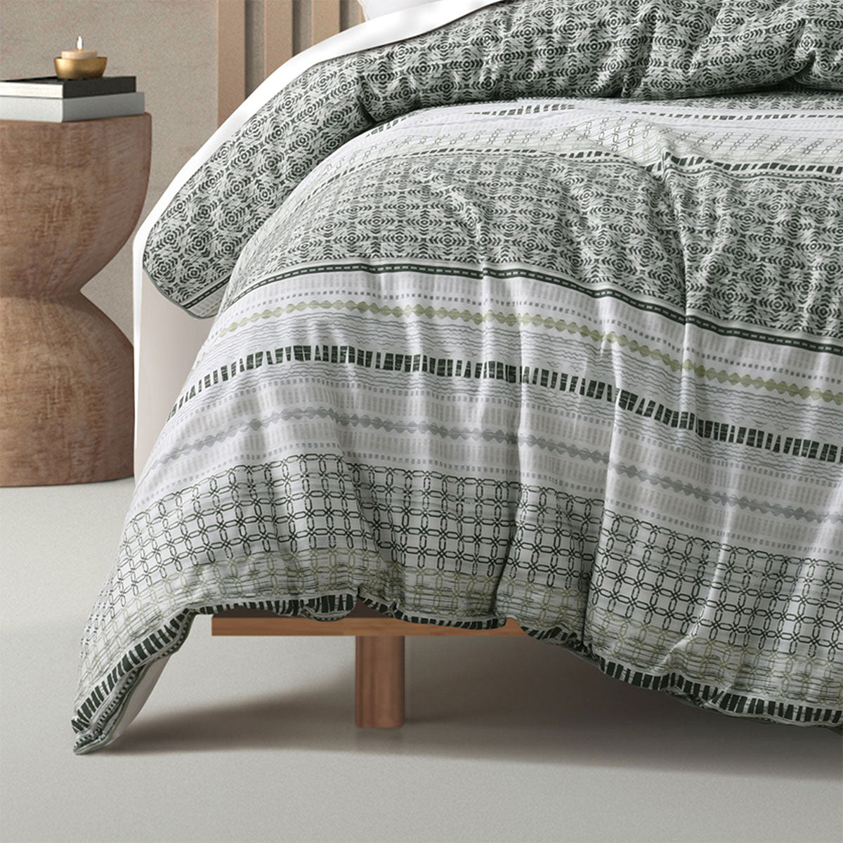 Bianca Drake Green Cotton Sateen Quilt Cover Set King V442-BCA-QUILTCS-DRAKE-GREEN-KI