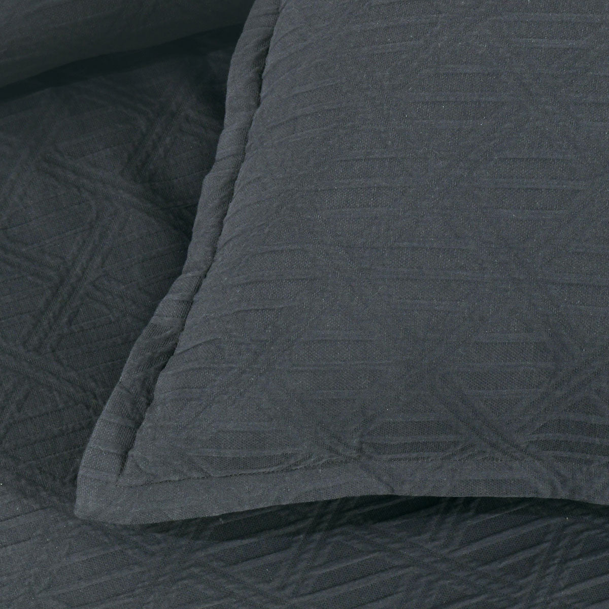 Bianca Hallston Charcoal Pre-Washed Cotton Quilt Cover Set Queen V442-BCA-QUILTCS-HALLSTON-CHARCOAL-QS