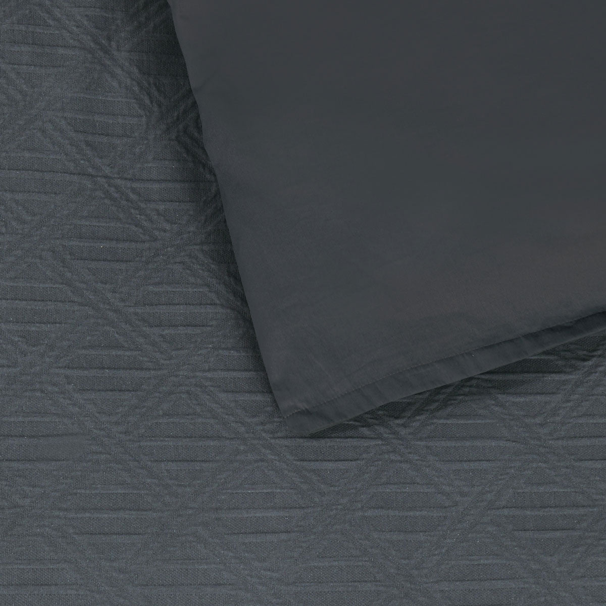 Bianca Hallston Charcoal Pre-Washed Cotton Quilt Cover Set Super King V442-BCA-QUILTCS-HALLSTON-CHARCOAL-SK