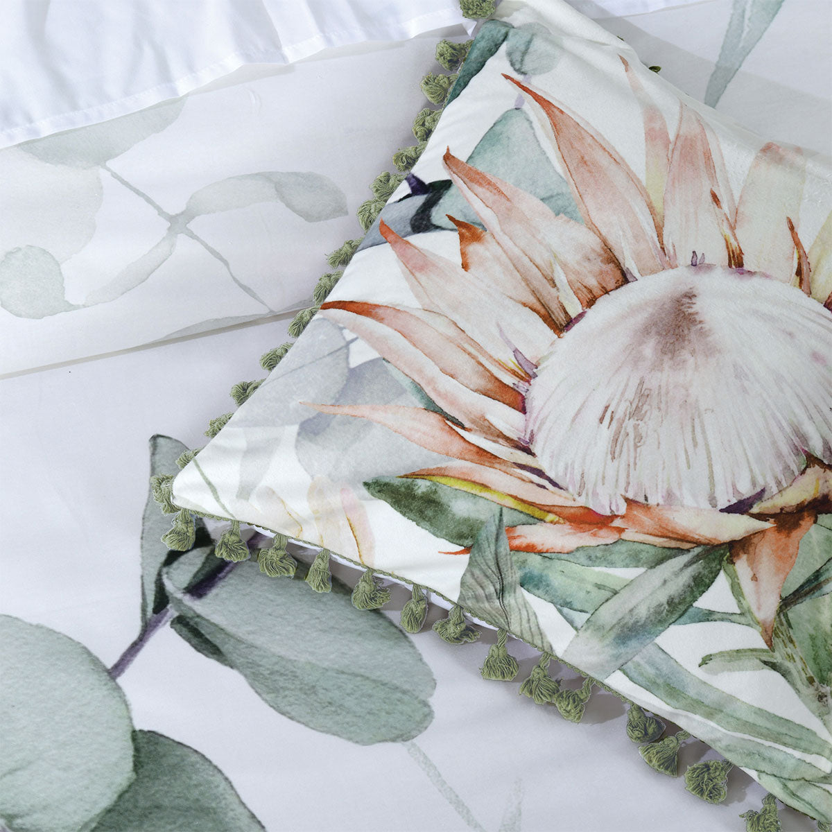 Bianca Helensvale White Floral Cotton Sateen Quilt Cover Set Super King V442-BCA-QUILTCS-HELENSVALE-WHITE-SK