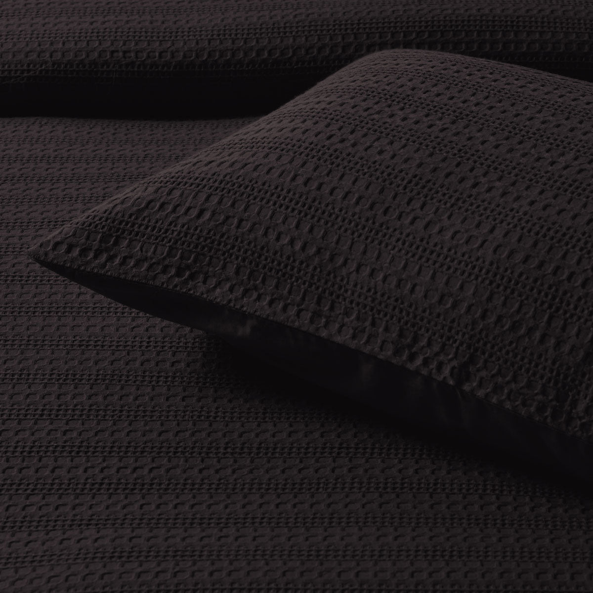Bianca Kahlani Chocolate Waffle Quilt Cover Set Single V442-BCA-QUILTCS-KAHLANI-CHOCOLATE-SB