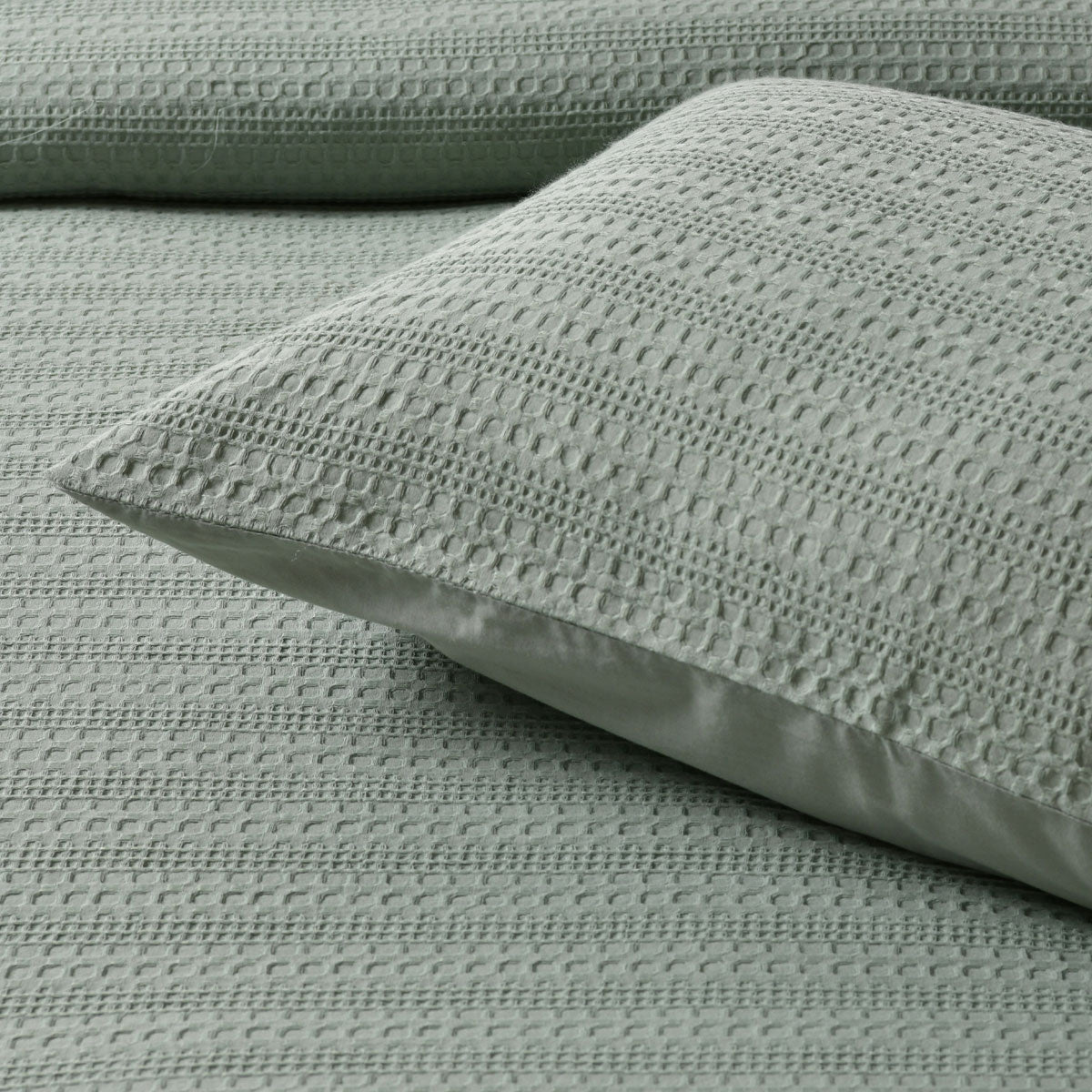 Bianca Kahlani Sage Waffle Quilt Cover Set Double V442-BCA-QUILTCS-KAHLANI-SAGE-DS