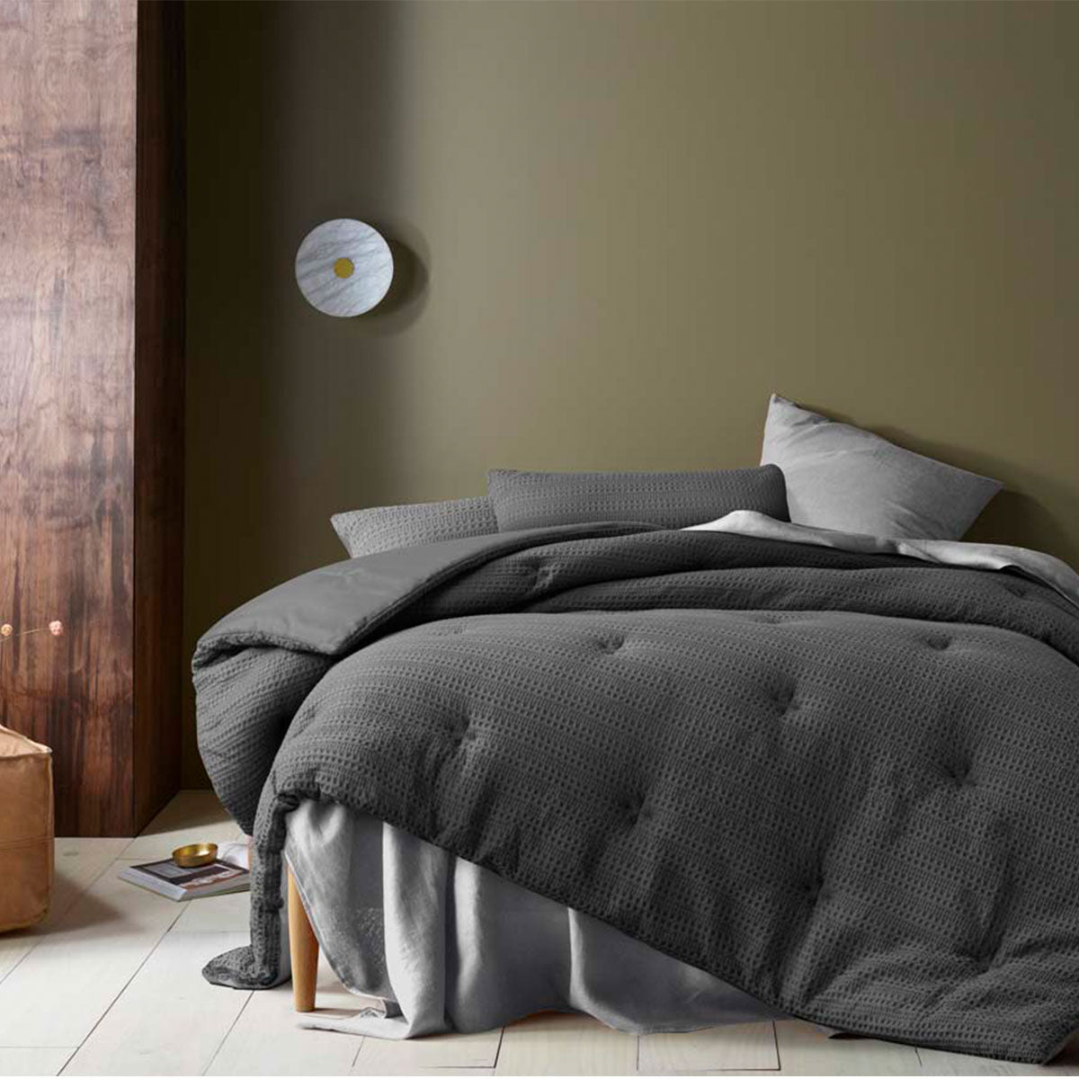 Accessorize Soho Waffle Dark Grey 3 Piece Comforter Set Queen V442-HIN-COMFORTER-SOHOWAFFLE-DARKGREY-QS