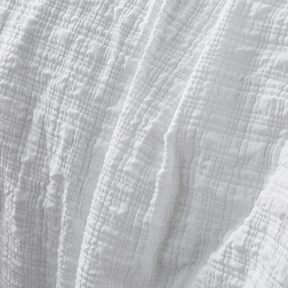 Accessorize Augusta White Ruched Quilt Cover Set King V442-HIN-QUILTCS-AUGUSTA-WHITE-KI
