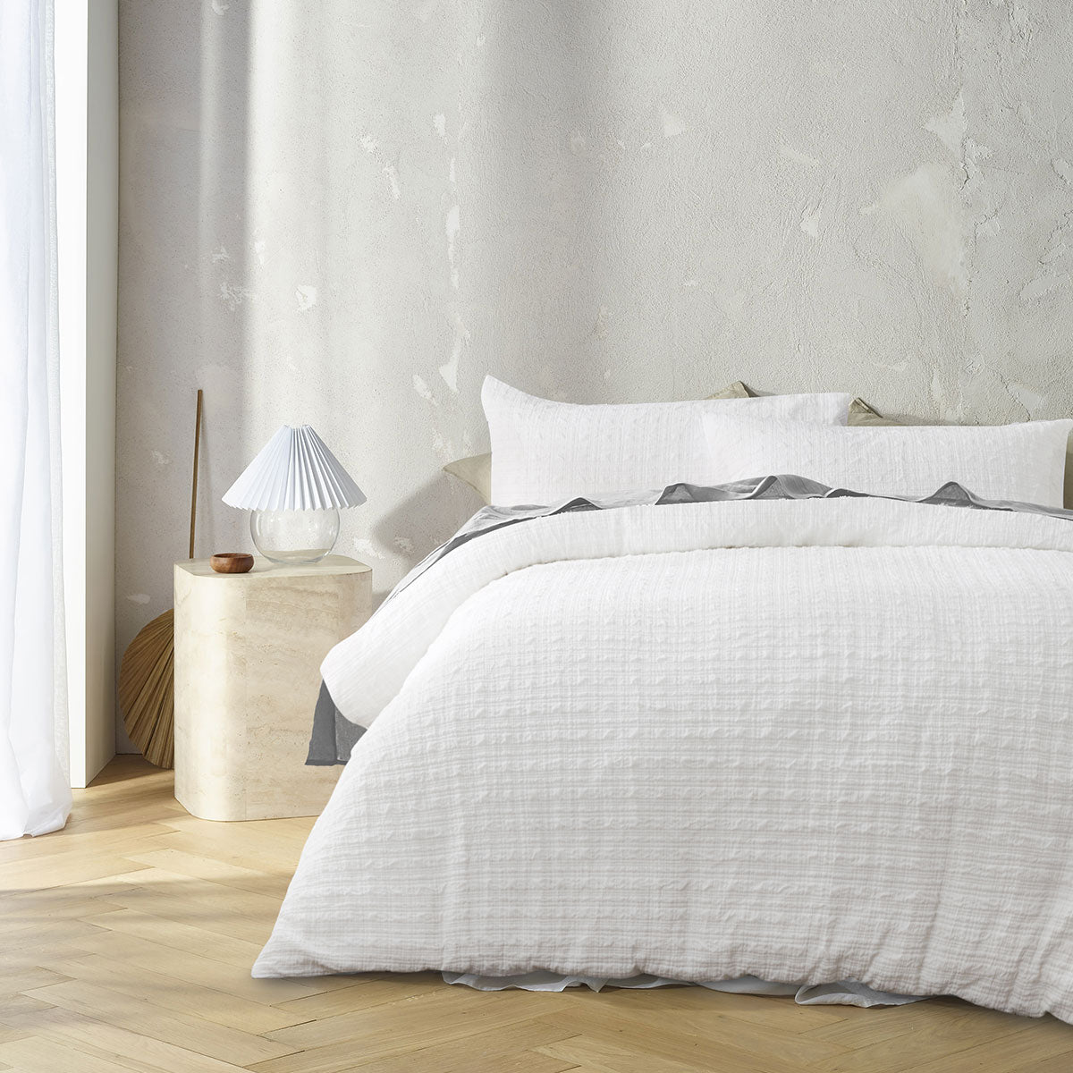 Accessorize Augusta White Ruched Quilt Cover Set Queen V442-HIN-QUILTCS-AUGUSTA-WHITE-QS