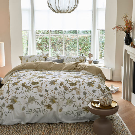 Bedding House Elizabeth White Cotton Sateen Quilt Cover Set Queen V442-HIN-QUILTCS-ELIZABETH-WHITE-QS