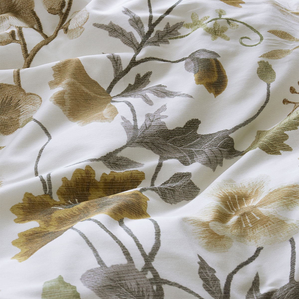Bedding House Elizabeth White Cotton Sateen Quilt Cover Set Queen V442-HIN-QUILTCS-ELIZABETH-WHITE-QS