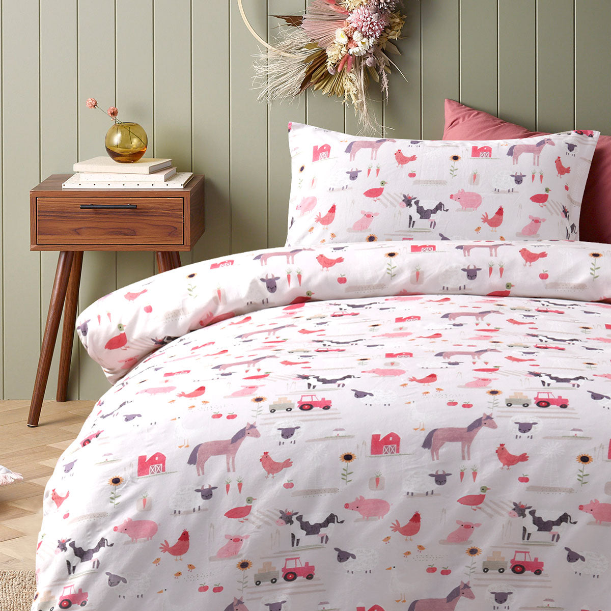 Happy Kids Farmyard Friends Washed Quilt Cover Set Double V442-HIN-QUILTCS-FARMYARDFRIENDS-PINK-DS