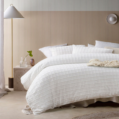 Vintage Design Homewares Parquet White Polyester Cotton Quilt Cover Set Single V442-HIN-QUILTCS-PARQUET-WHITE-SB