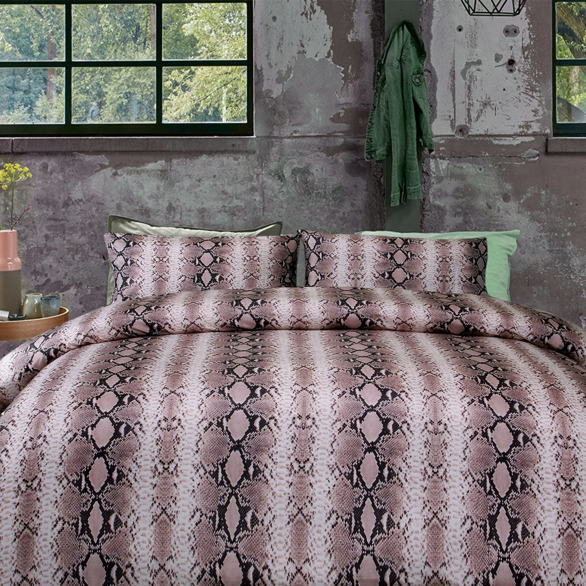 Big Sleep Snake Skin Pink Quilt Cover Set Single V442-HIN-QUILTCS-PRINTED-SNAKE-SKIN-PINK-SB