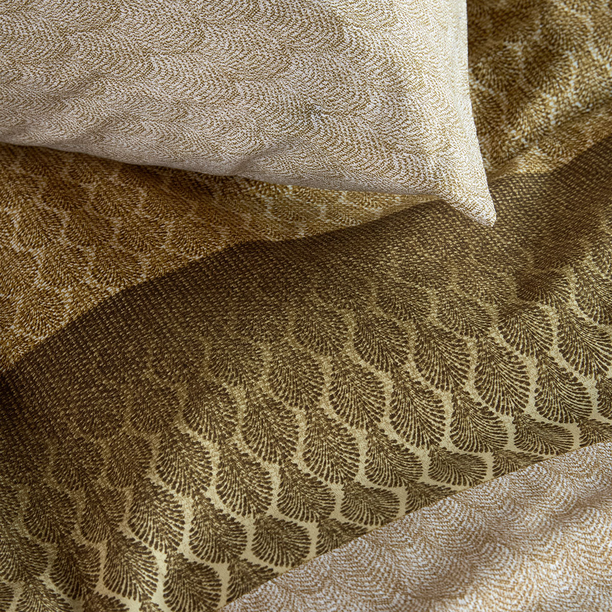 Bedding House Sanna Gold 100% Cotton Percale Quilt Cover Set King V442-HIN-QUILTCS-SANNA-GOLD-KI