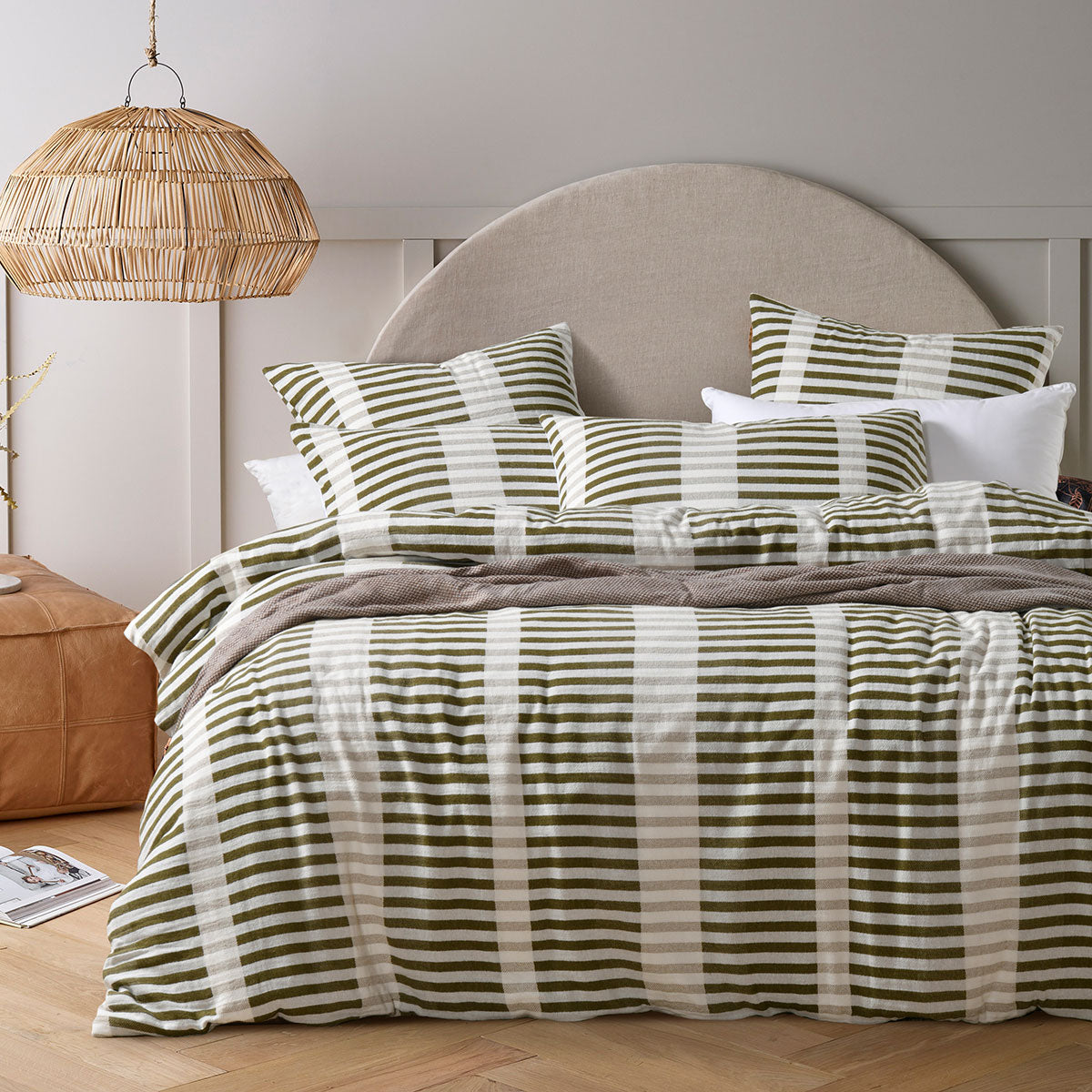 Vintage Design Homewares Tempo Green Cotton Jacquard Quilt Cover Set King V442-HIN-QUILTCS-TEMPO-GREEN-KI
