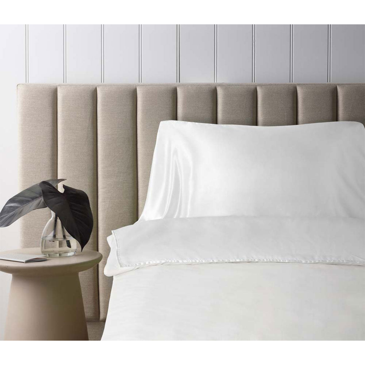 Accessorize Self Tanning Polyester Sheet Protector 145cm x 220cm White V442-HIN-SHEETPROTECTOR-POLYESTER-WHITE-RE