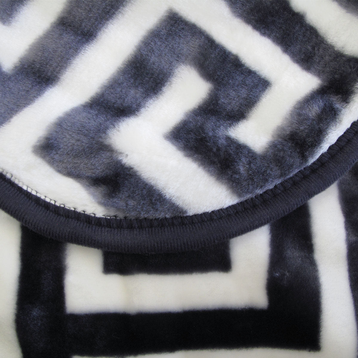 Bloomington 800GSM Greek Key Charcoal Winter Premium Quality 1 Ply Mink Blanket Double V442-IDC-BLANKET-800GSMGREEKKEY-CHARCOAL-DS