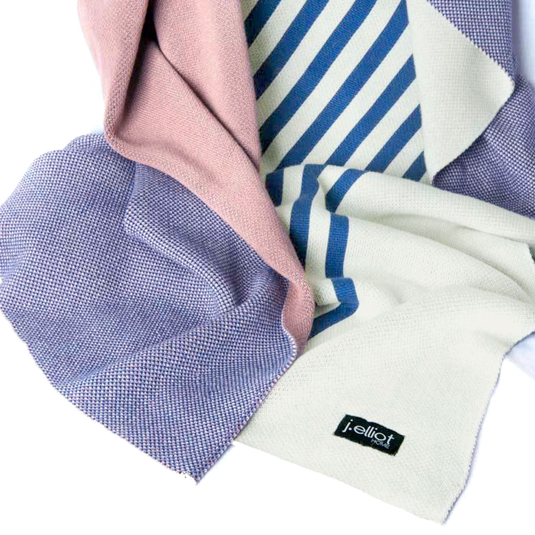 J.Elliot Home Gemma 100% Cotton Throw Rug Santorini Blue/ Dusty Pink Home V442-IDC-THROW-GEMMA-BLUEPINK-RE
