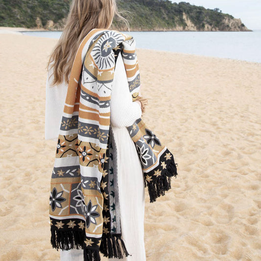 J Elliot Home Kasbah Luxury Fringe Throw 130 x 160cm Black V442-IDC-THROW-KASBAH-BLACK-RE