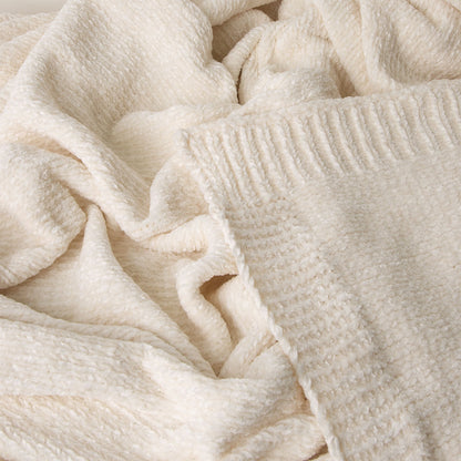 J Elliot Home Leslie Chenille Throw 130 x 160 cm Ivory V442-IDC-THROW-LESLIECHENILLE-IVORY-RE