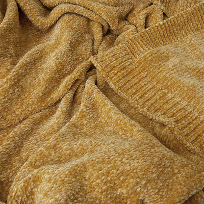 J Elliot Home Leslie Chenille Throw 130 x 160 cm Ochre V442-IDC-THROW-LESLIECHENILLE-OCHRE-RE