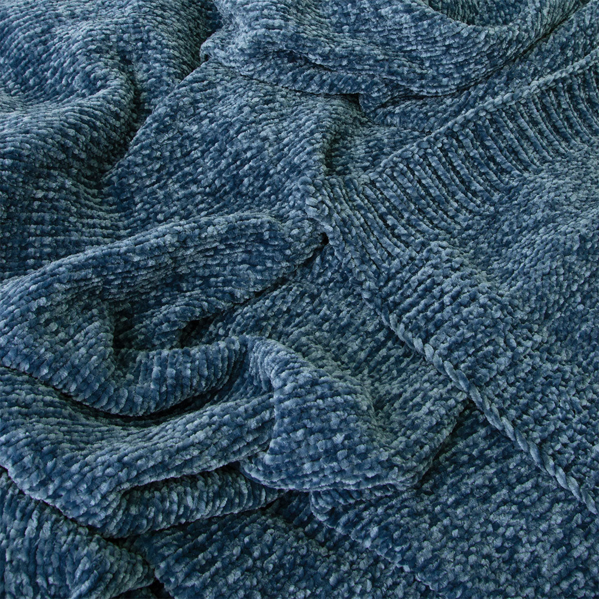 J Elliot Home Leslie Chenille Throw 130 x 160 cm Steel Blue V442-IDC-THROW-LESLIECHENILLE-STEELBLUE-RE