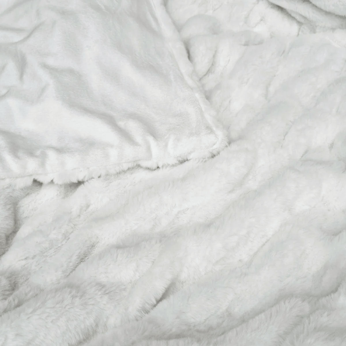 J Elliot Home Skyler Ivory Faux Fur Throw Rug 130 x 160cm V442-IDC-THROW-SKYLER-IVORY-RE