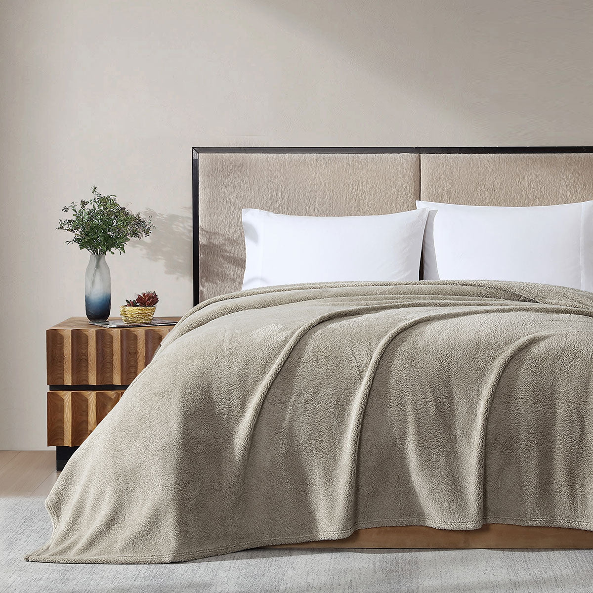 Ardor Teddy Natural Ultra Soft Cozy Fleece Blanket Queen V442-INT-BLANKET-TEDDY-NATURAL-QS
